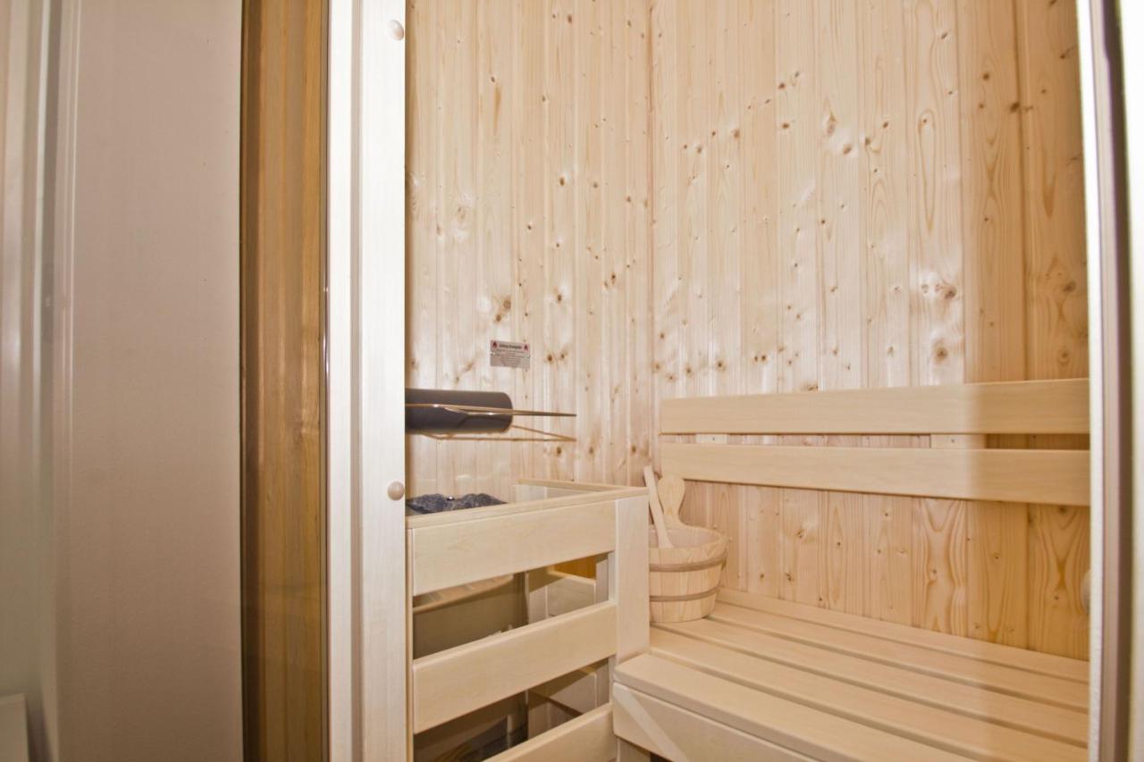 Ferienresidenz Zwei Bodden Fewo2-8 - Balkon, Sauna, Kamin Lietzow エクステリア 写真